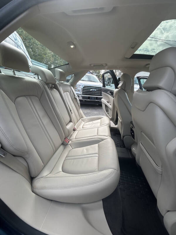 2017 Lincoln MKZ Select