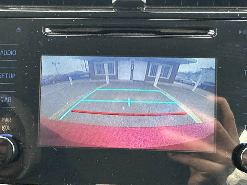 2019 Toyota Prius LE AWD-e