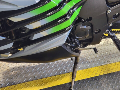 2015 Kawasaki Ninja ZX-14R