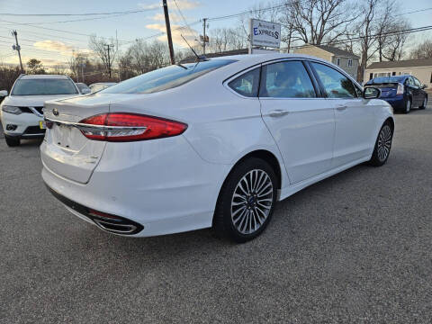 2017 Ford Fusion SE
