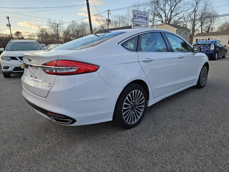 2017 Ford Fusion SE