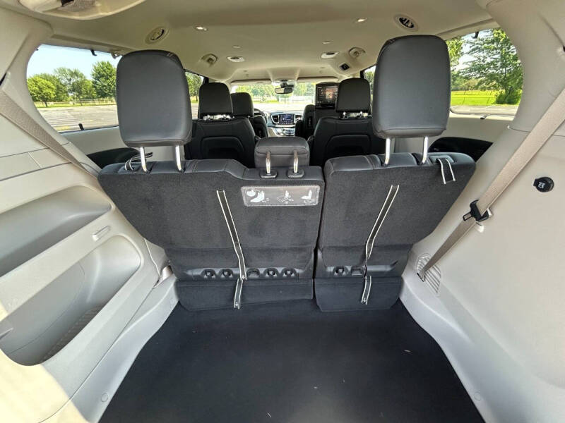 2020 Chrysler Pacifica Touring L Plus