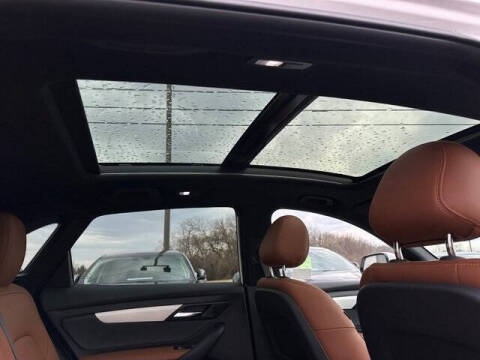 2025 VinFast VF8 Plus