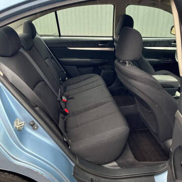 2010 Subaru Legacy 2.5i Premium