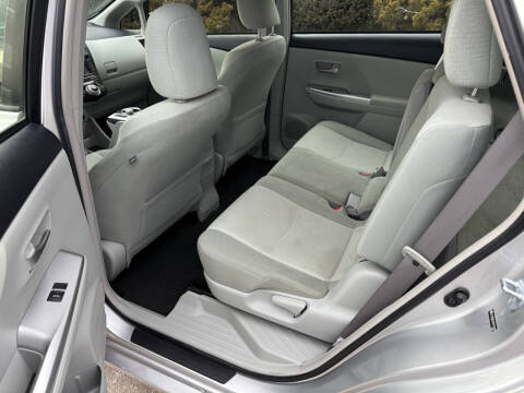 2012 Toyota Prius v Five