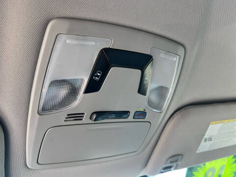 2018 Toyota Sienna LE 8-Passenger