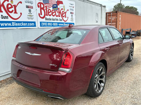 2018 Chrysler 300 S