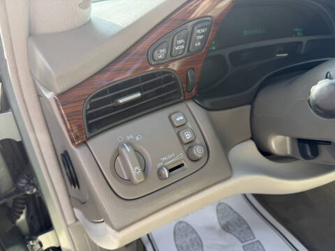 2005 Cadillac DeVille