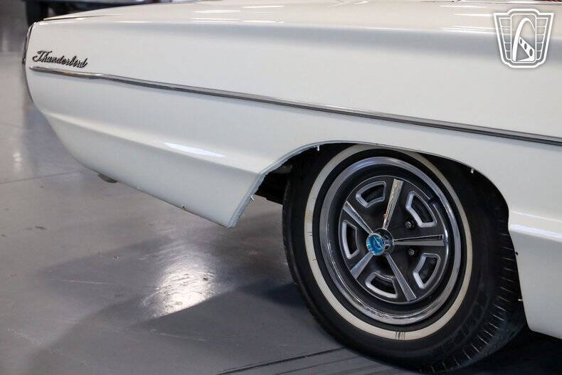 1966 Ford Thunderbird