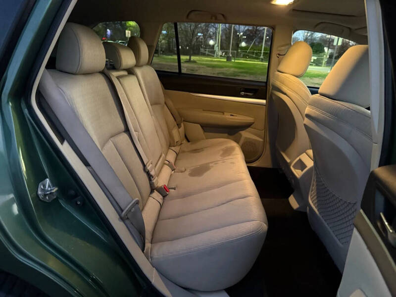 2010 Subaru Outback 2.5i Premium