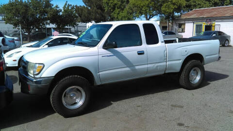 1998 Toyota Tacoma for sale at Larry's Auto Sales Inc. in Fresno CA