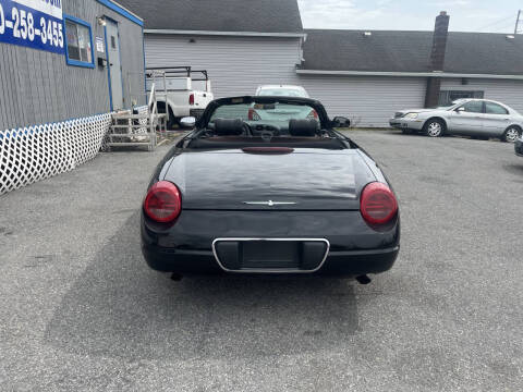 2004 Ford Thunderbird Deluxe