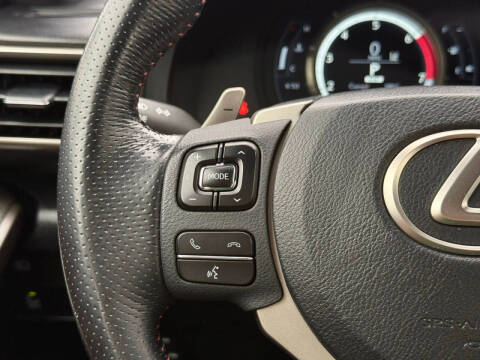 2017 Lexus IS 200t