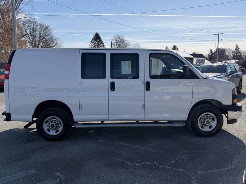 2024 GMC Savana 2500