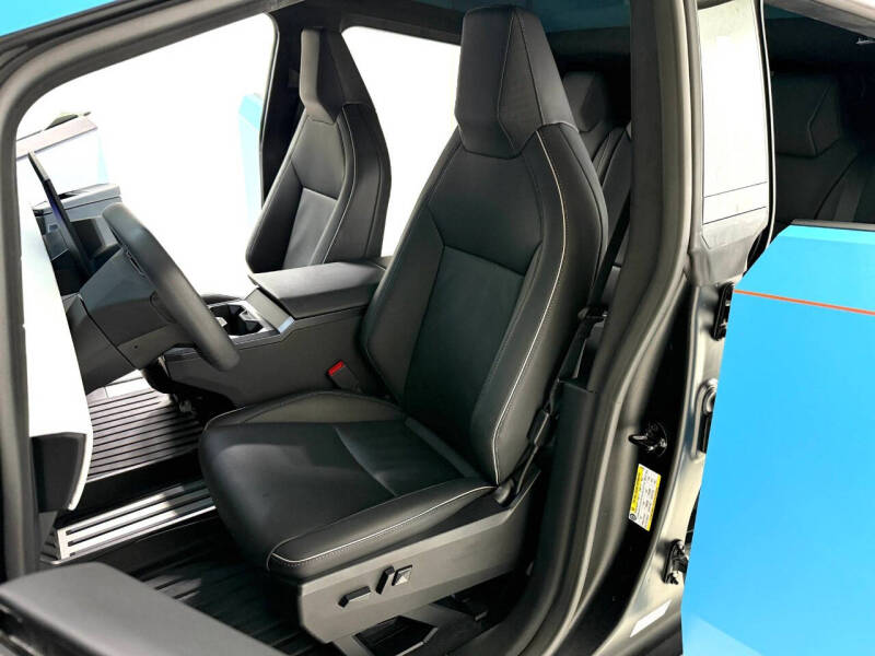 2024 Tesla Cybertruck