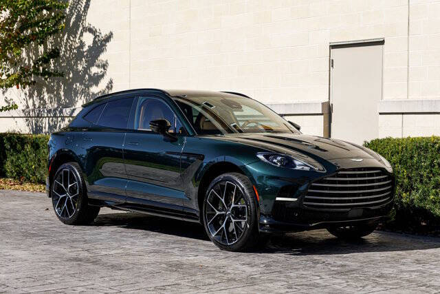 2026 Aston Martin DBX 707