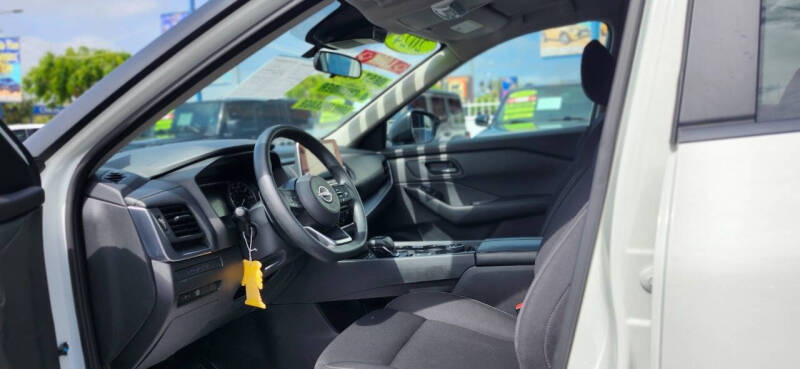 2024 Nissan Rogue S