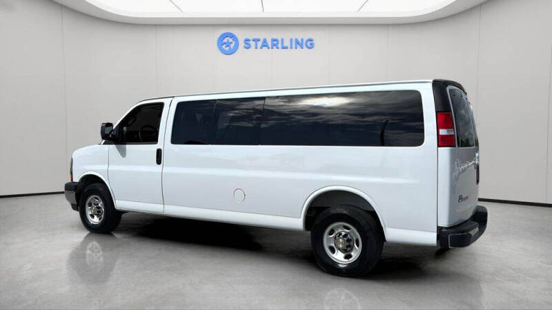 2025 Chevrolet Express LT 3500