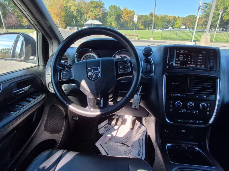 2014 Dodge Grand Caravan SXT 30th Anniversary