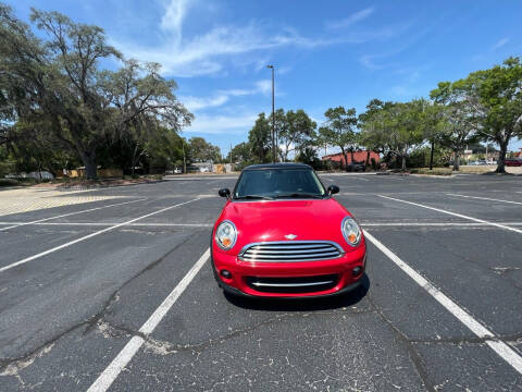 2013 MINI Hardtop for sale at Florida Prestige Collection in Saint Petersburg FL