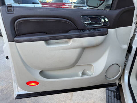 2013 Cadillac Escalade Platinum Edition