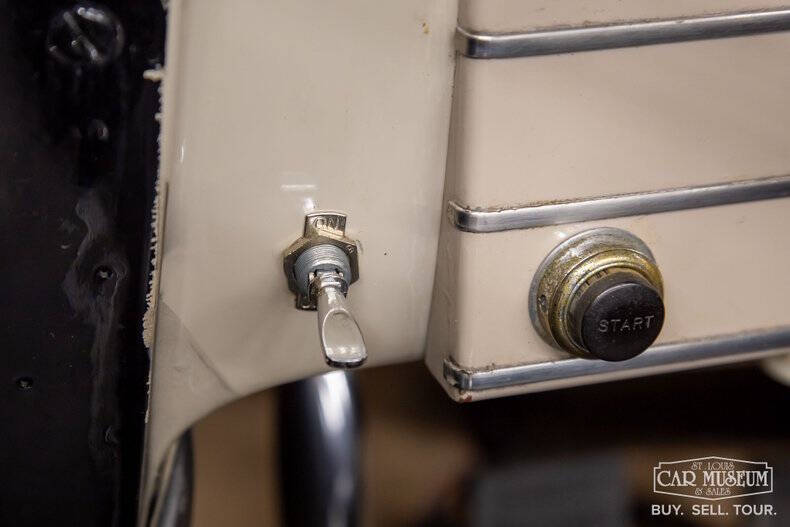 1937 Cadillac Series 85
