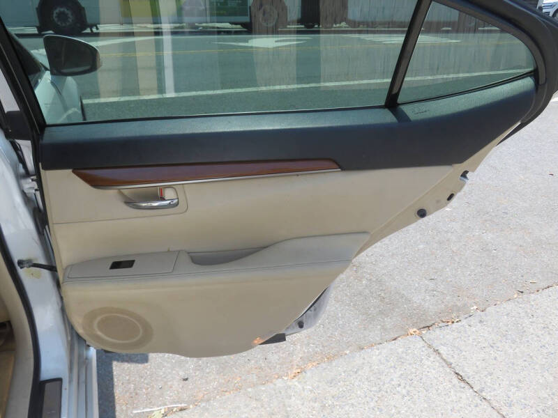 2015 Lexus ES 300h