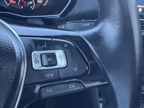 2019 Volkswagen Jetta R-Line