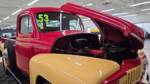 1953 International L-120 Series