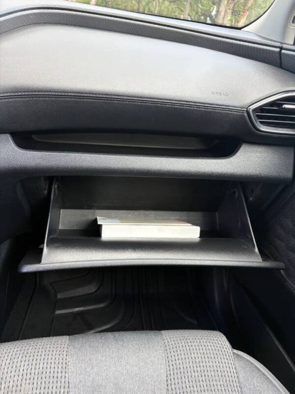 2019 Hyundai Santa Fe SE 2.4L