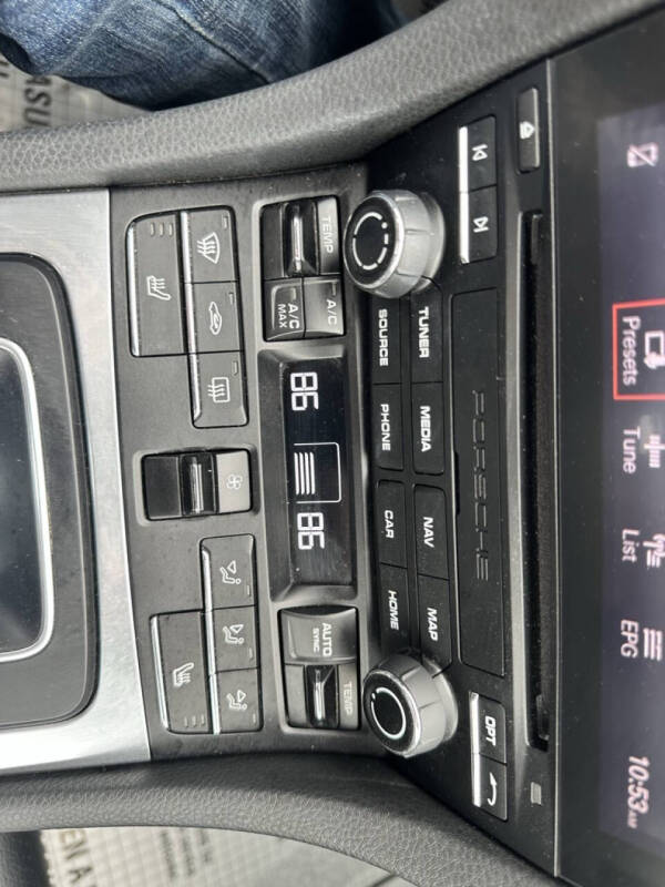 2019 Porsche 718 Cayman