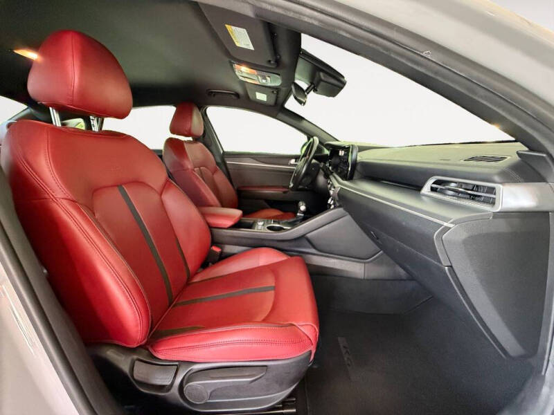 2023 Kia K5