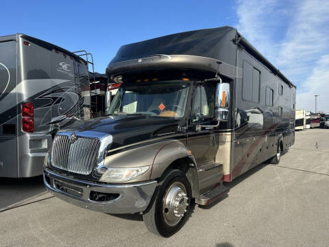 2011 Gulf Stream Supernova 6400