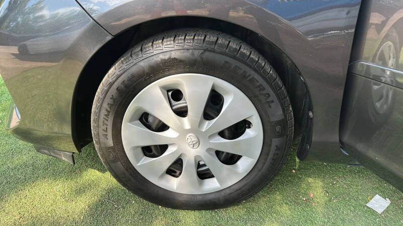 2013 Toyota Prius c