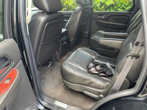 2011 Cadillac Escalade Premium