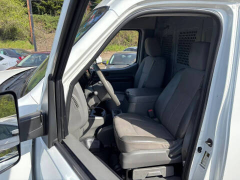 2016 Nissan NV