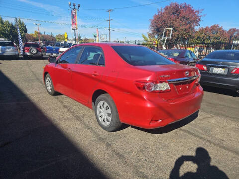 2011 Toyota Corolla LE