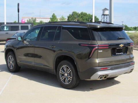 2024 Chevrolet Traverse LT