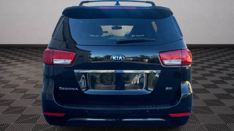 2016 Kia Sedona