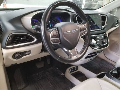 2021 Chrysler Pacifica Touring L