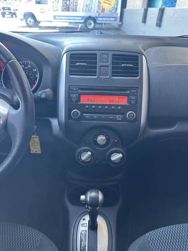 2014 Nissan Versa Note SV