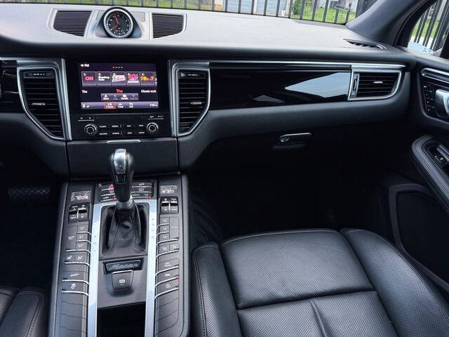 2017 Porsche Macan