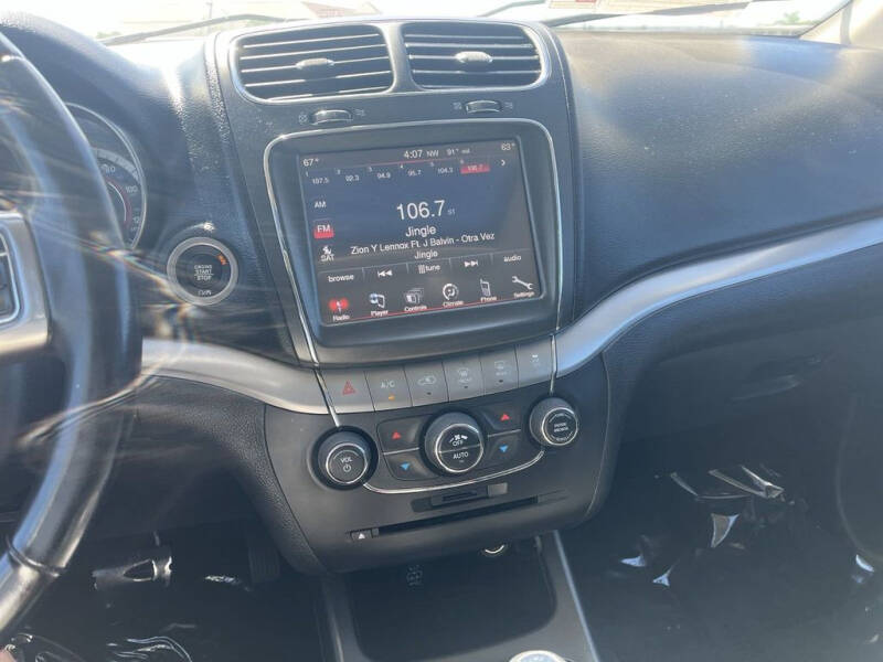 2020 Dodge Journey Crossroad