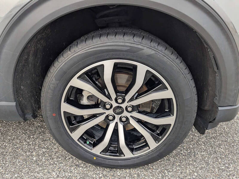 2022 Ford Explorer ST-Line