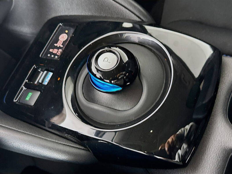 2022 Nissan LEAF SV PLUS