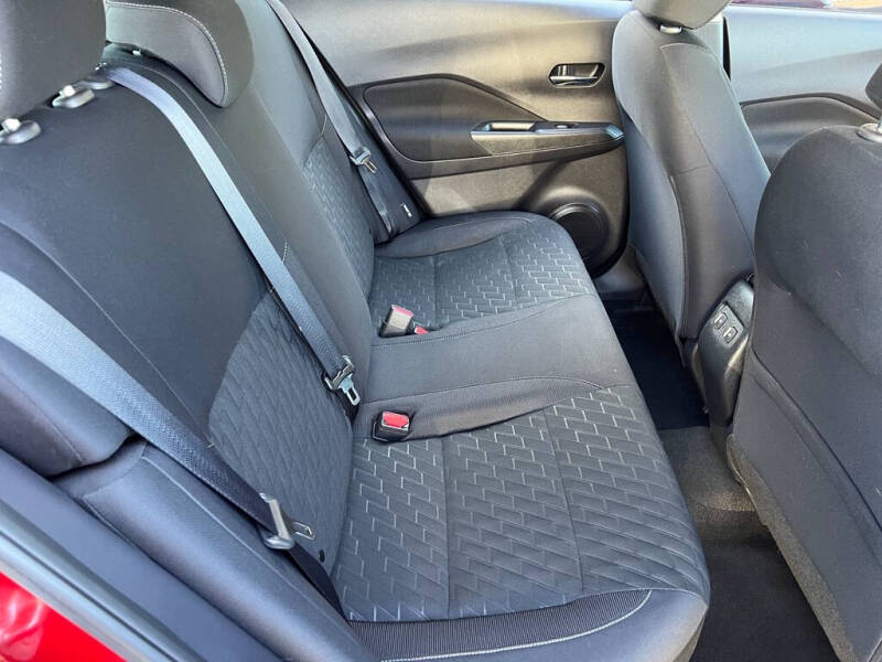 2023 Nissan Kicks SV