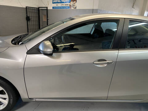 2013 Mazda MAZDA3 i Touring