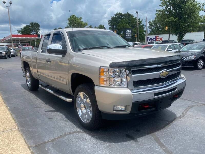 2009 Chevrolet Silverado 1500 for sale at JV Motors NC 2 in Raleigh NC