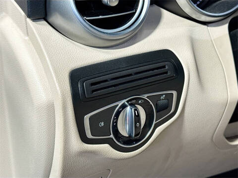 2017 Mercedes-Benz GLC GLC 300