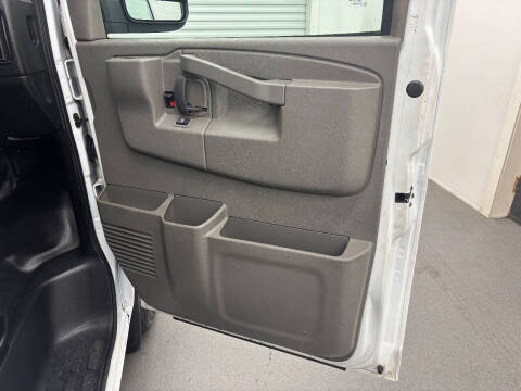 2020 Chevrolet Express 3500